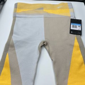 Nike sculpt tight fit biker shorts 🔥🔥